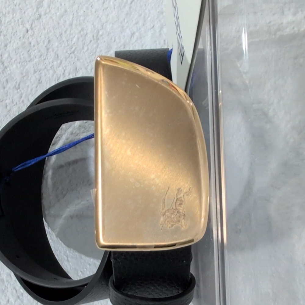 Burberry Brushed Shield Buckled Black Pebbled Leather Skinny Belt $465 Retail - Picture 2 of 9
